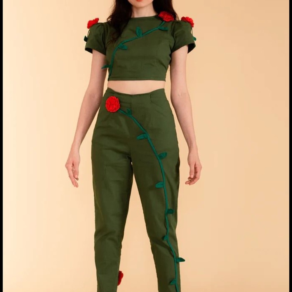 Samantha Pleet Persephone high waisted Pants. 💚sold out everywhere. Rare green!